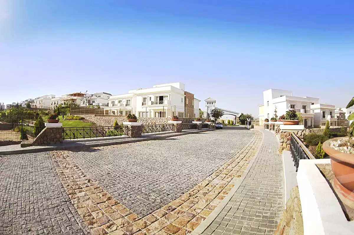 https://aqarmap.com.eg/ar/listing/2485444-projects-mountain-view-3