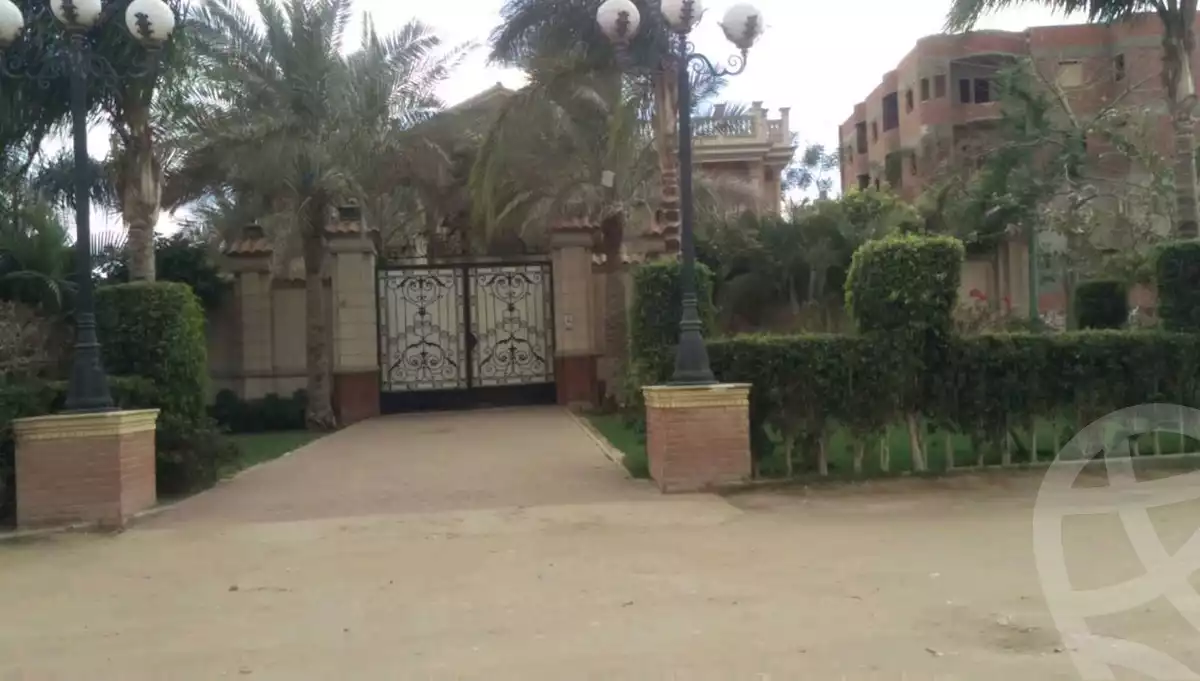 https://aqarmap.com.eg/ar/listing/2505084-for-sale-building-cairo-kirdasah