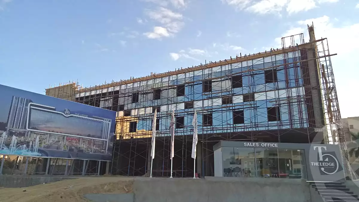 https://aqarmap.com.eg/ar/listing/2864389-projects-the-ledge-mall