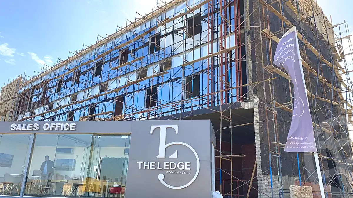https://aqarmap.com.eg/ar/listing/2864389-projects-the-ledge-mall