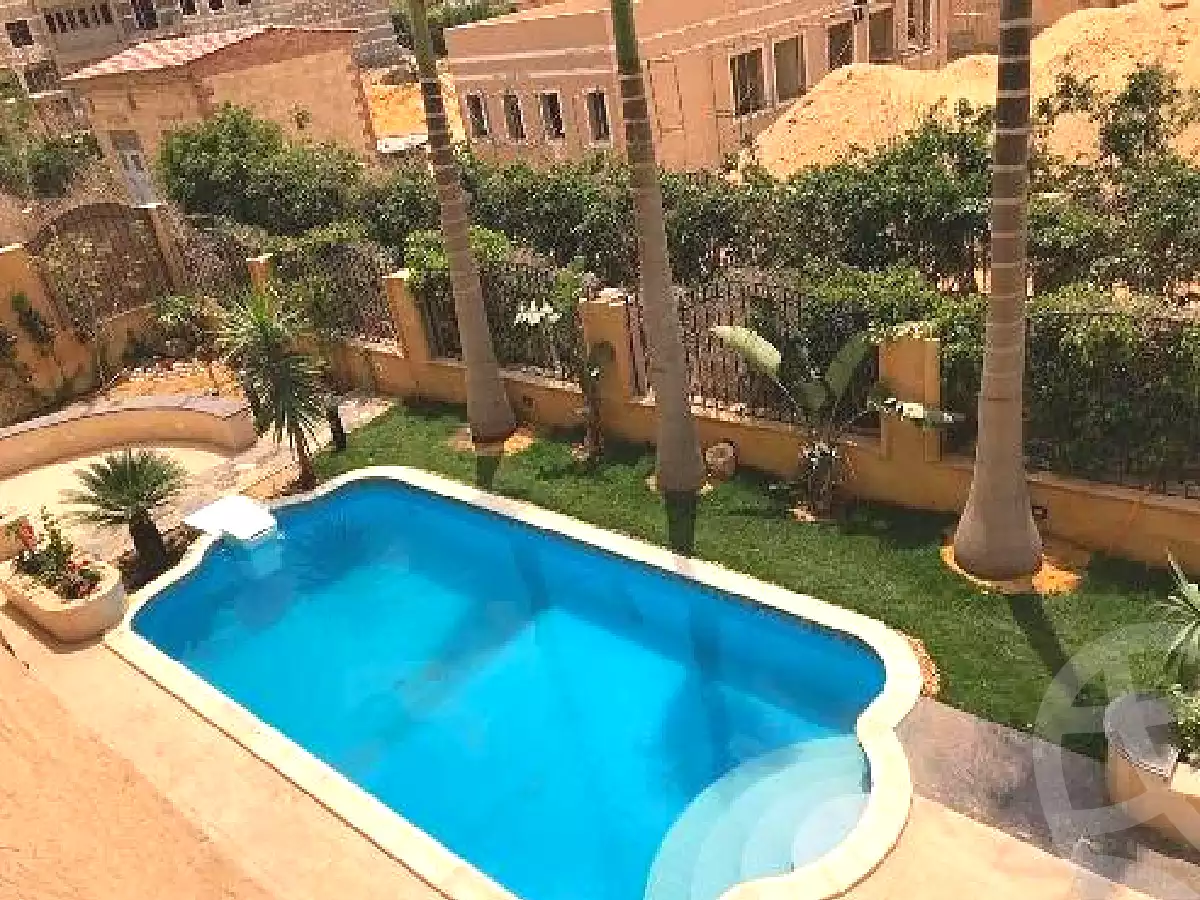 https://aqarmap.com.eg/ar/listing/2831951-projects-maxim-country-club-house