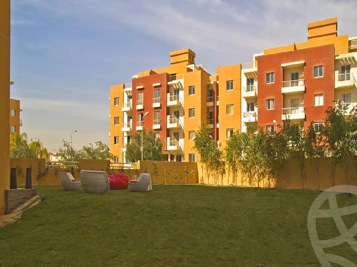 https://aqarmap.com.eg/ar/listing/2870078-projects-mashareq-compound