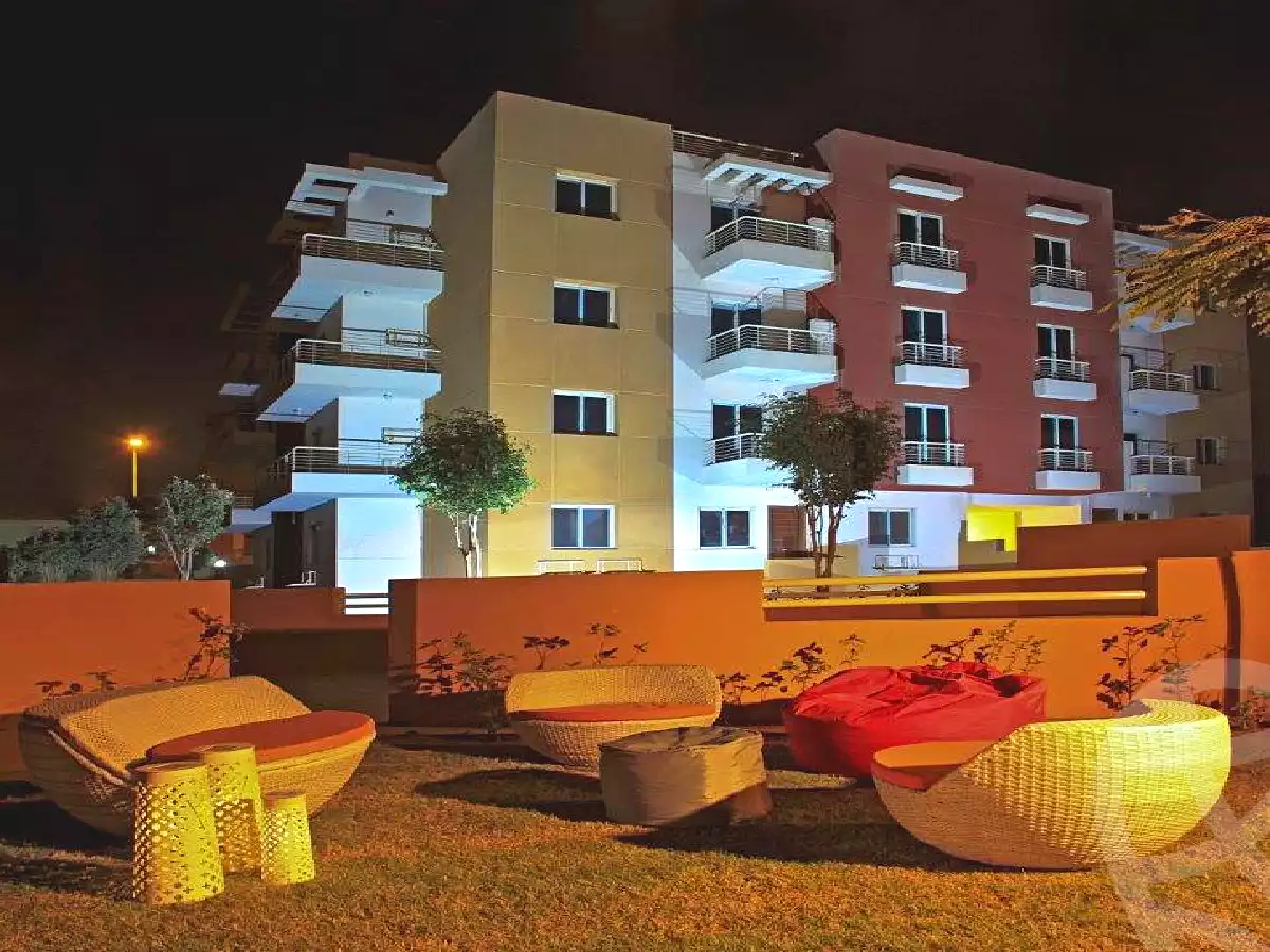 https://aqarmap.com.eg/ar/listing/2870078-projects-mashareq-compound