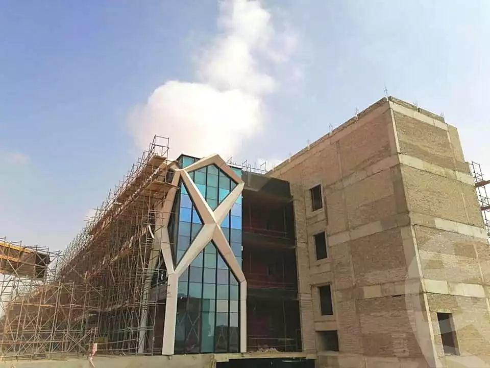 https://aqarmap.com.eg/ar/listing/5968757-projects-mid-town-villa-mall