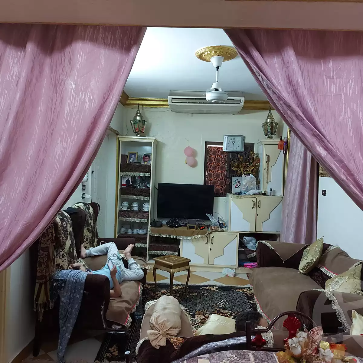 https://aqarmap.com.eg/ar/listing/2921932-for-sale-cairo-downtown-el-sakakeny-al-sakakini-sq
