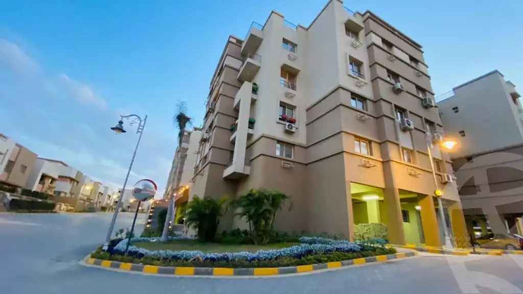 https://aqarmap.com.eg/en/listing/2944184-for-sale-cairo-new-cairo-south-investors