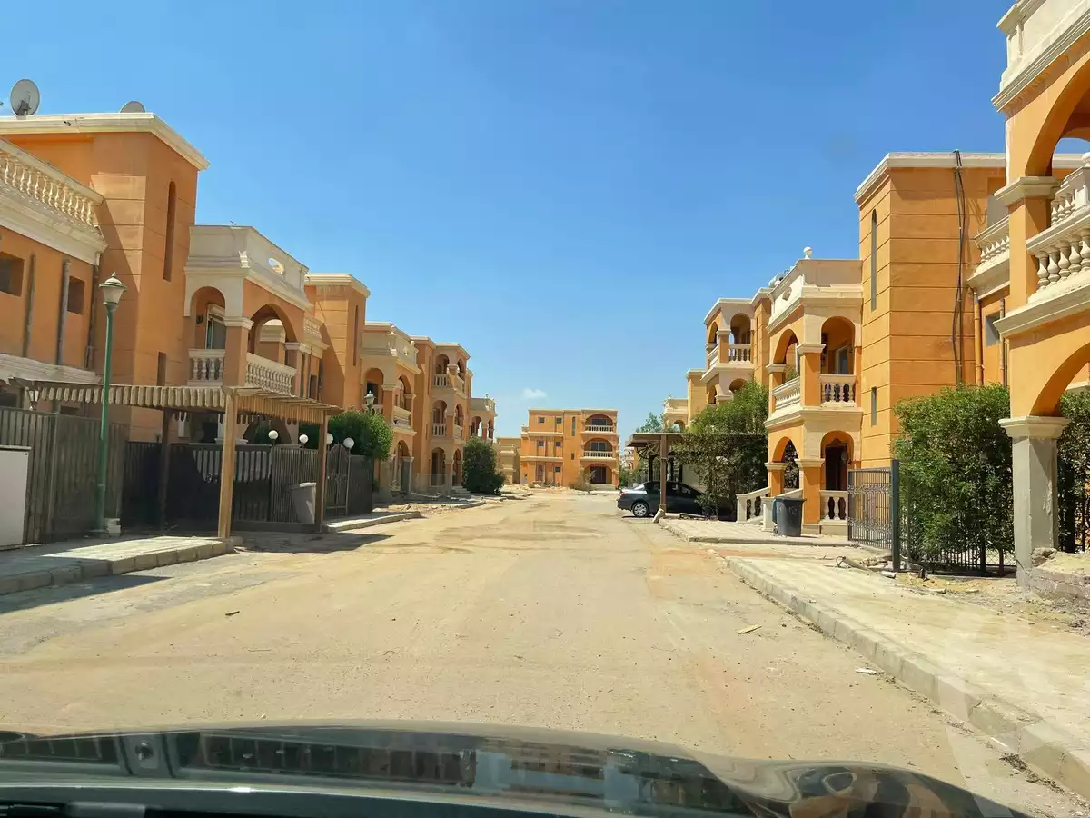 https://aqarmap.com.eg/en/listing/5329702-for-sale-cairo-new-heliopolis-compounds-stella-heliopolis