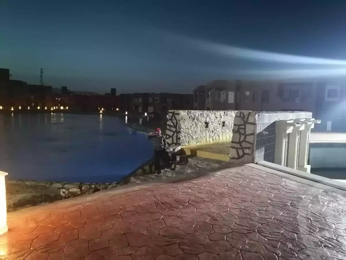 https://aqarmap.com.eg/ar/listing/3730285-for-rent-ain-elsokhna-tryq-l-yn-lskhn-lz-frn