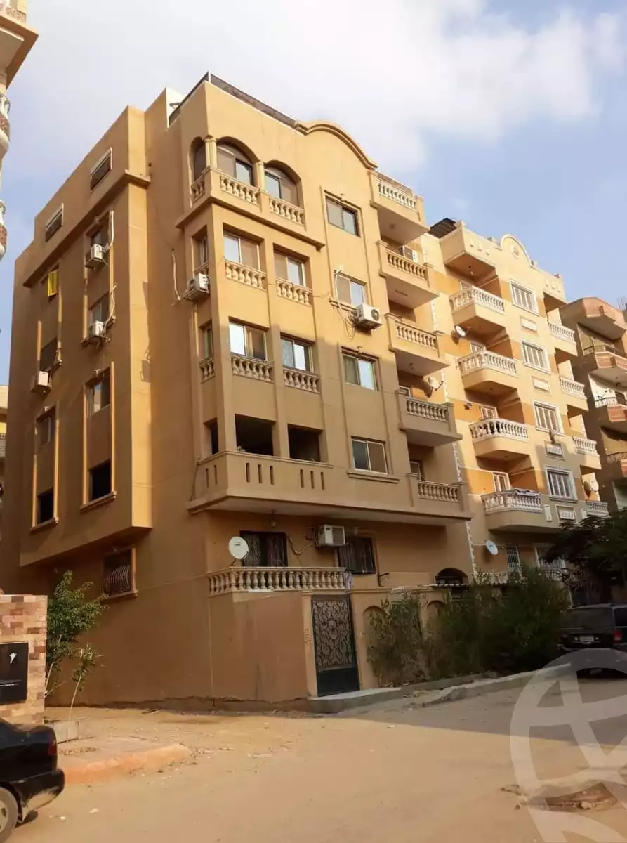 https://aqarmap.com.eg/ar/listing/3636261-for-sale-cairo-6th-of-october-el-ahyaa-neighborhood-4th-street-5
