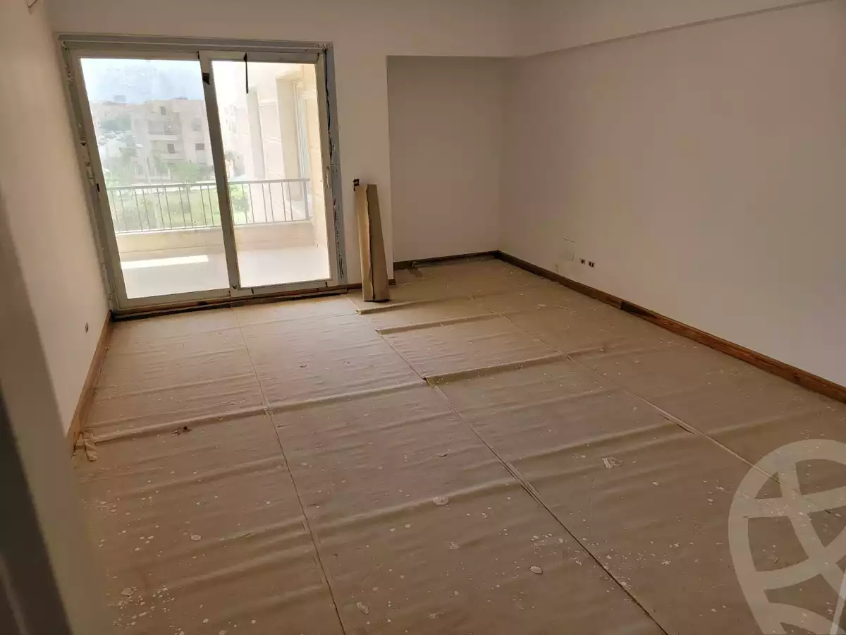 https://aqarmap.com.eg/ar/listing/3836424-for-sale-cairo-new-cairo-ganob-el-akadamiya-(south-academy-(b