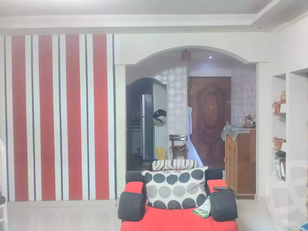 https://aqarmap.com.eg/ar/listing/3431497-for-sale-cairo-al-oubour-eskan-el-shabab
