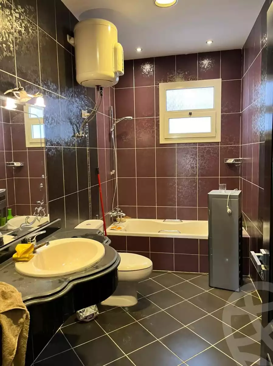 https://aqarmap.com.eg/ar/listing/3836399-for-sale-cairo-el-sheikh-zayed-city-hay-el-yassmin