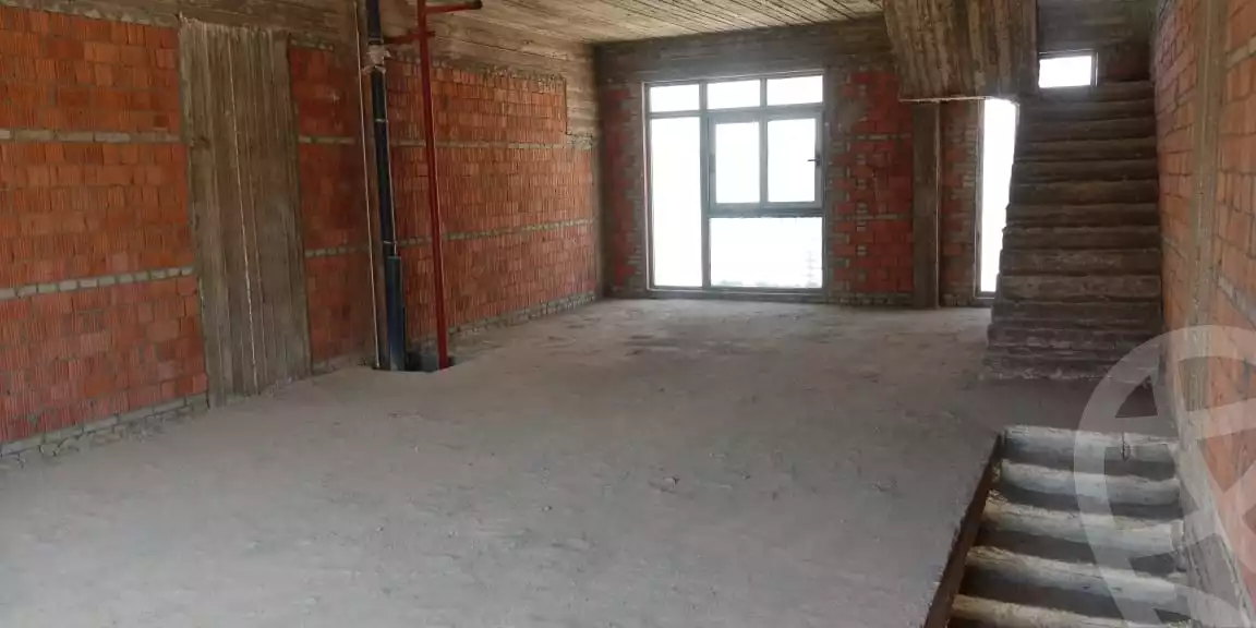 https://aqarmap.com.eg/ar/listing/4215546-for-sale-cairo-el-sheikh-zayed-city-compounds-in-sheikh-zayed-the-courtyard