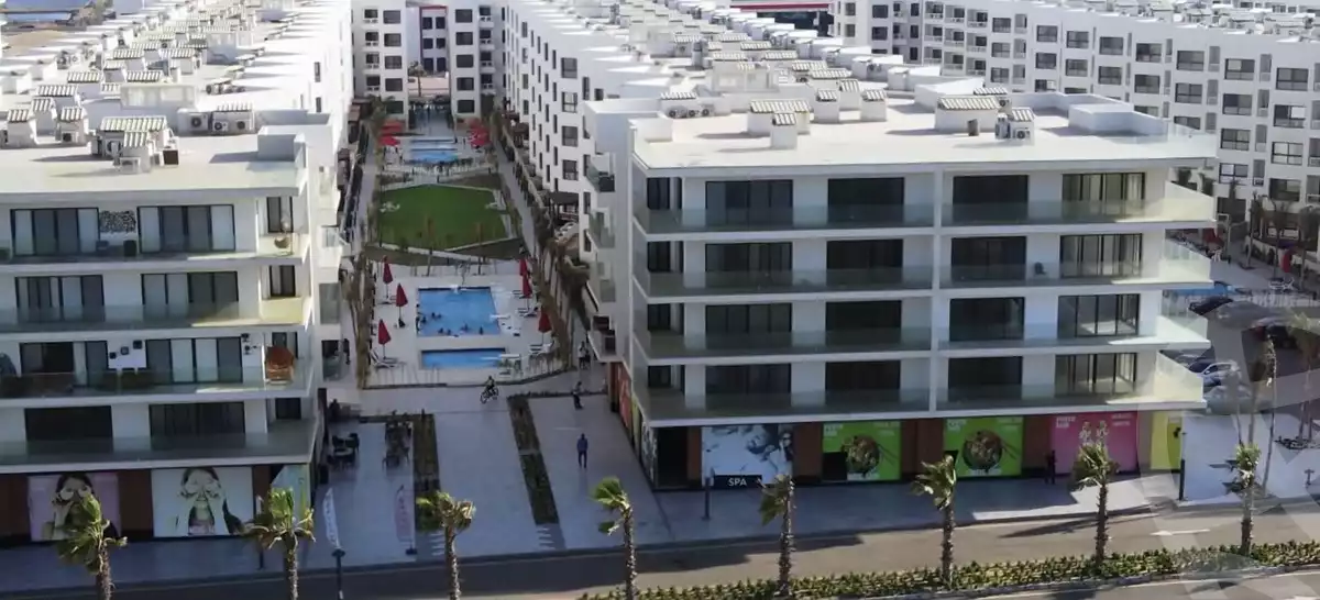 https://aqarmap.com.eg/en/listing/3853571-for-sale-port-said-kmbwnd-fy-bwr-s-yd-porto-said-compound-amer-group