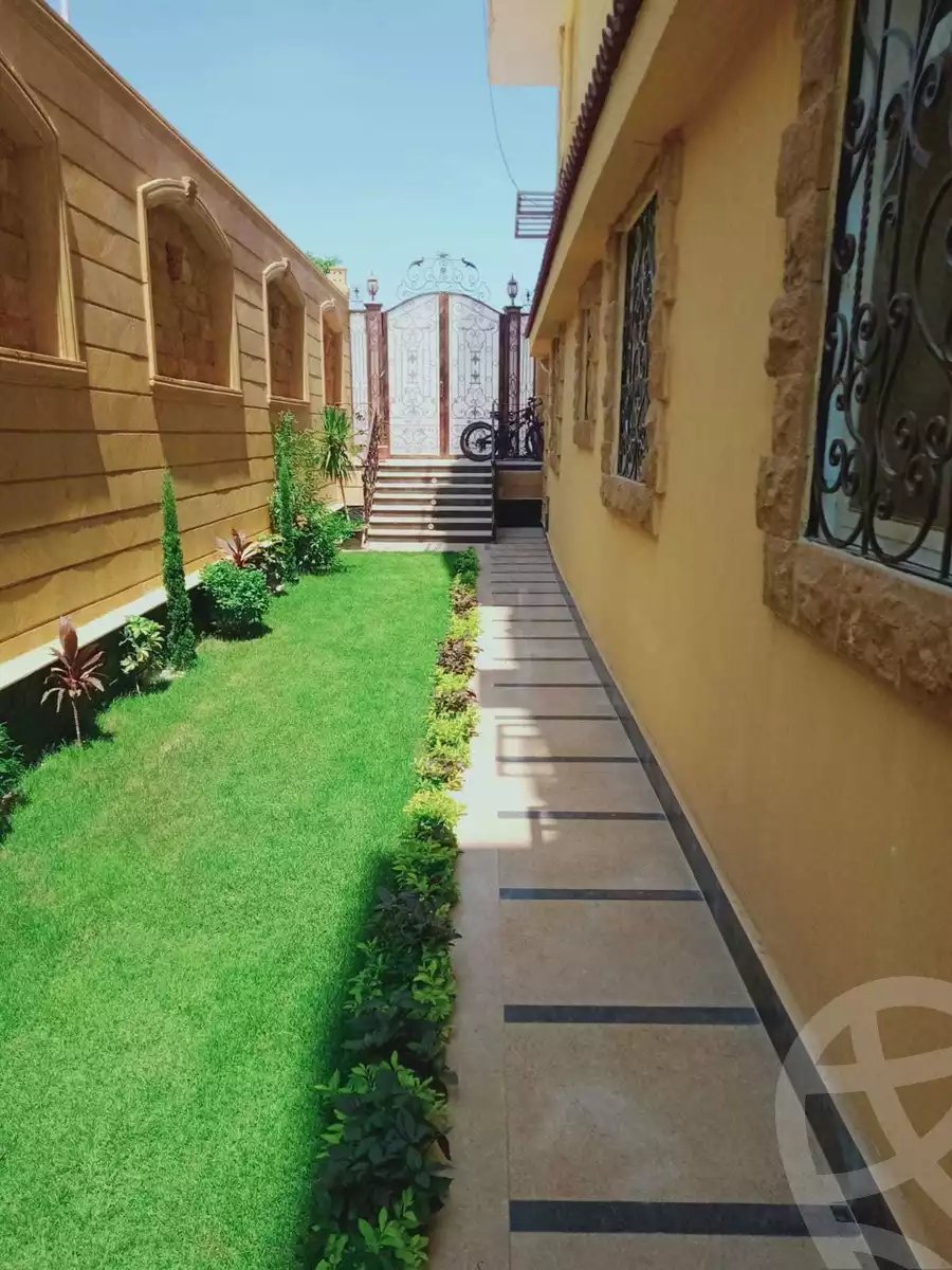 https://aqarmap.com.eg/ar/listing/3796587-for-sale-cairo-el-sheikh-zayed-city-el-hay-elthamen-area-3