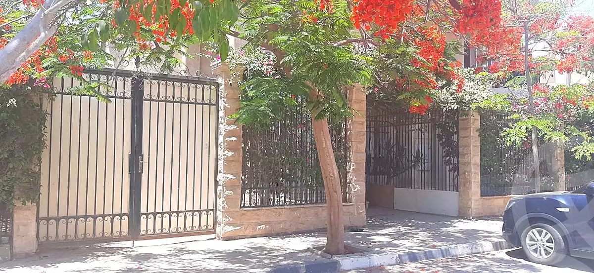 https://aqarmap.com.eg/ar/listing/3876343-for-sale-cairo-el-sheikh-zayed-city-compounds-in-sheikh-zayed-beverly-hills