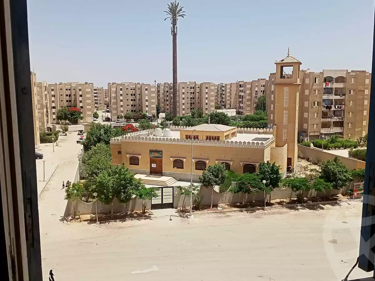 https://aqarmap.com.eg/ar/listing/3860644-for-sale-cairo-6th-of-october-ganob-el-ahyaaa-housing-63m-abu-el-wafa