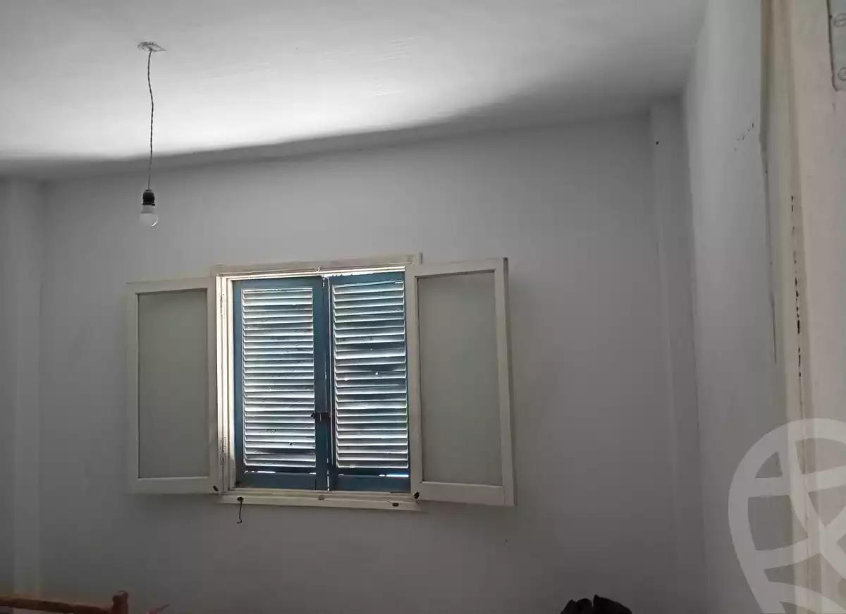 https://aqarmap.com.eg/ar/listing/3860644-for-sale-cairo-6th-of-october-ganob-el-ahyaaa-housing-63m-abu-el-wafa