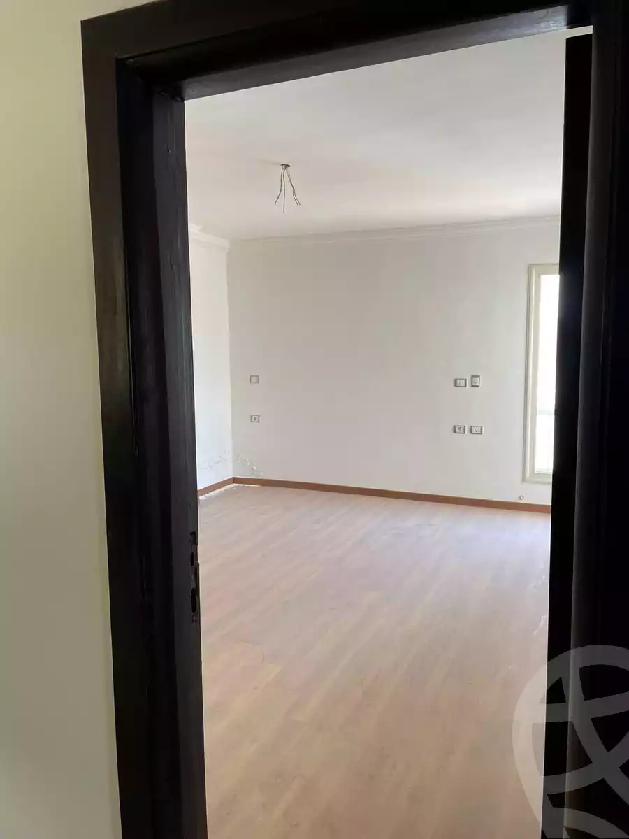 https://aqarmap.com.eg/ar/listing/4278847-for-sale-cairo-new-cairo-compounds-jyd