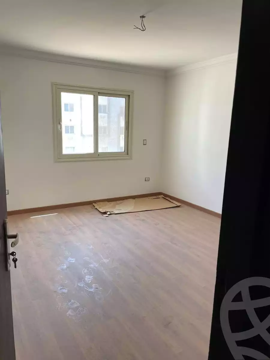 https://aqarmap.com.eg/ar/listing/4278847-for-sale-cairo-new-cairo-compounds-jyd