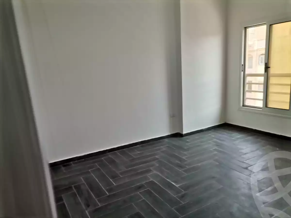 https://aqarmap.com.eg/ar/listing/3886336-for-rent-cairo-new-cairo-south-investors-zizinia-st