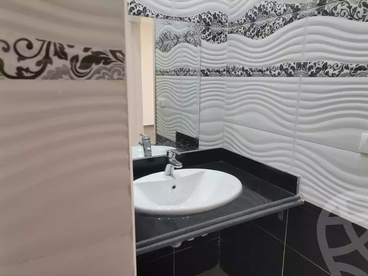 https://aqarmap.com.eg/ar/listing/3886336-for-rent-cairo-new-cairo-south-investors-zizinia-st