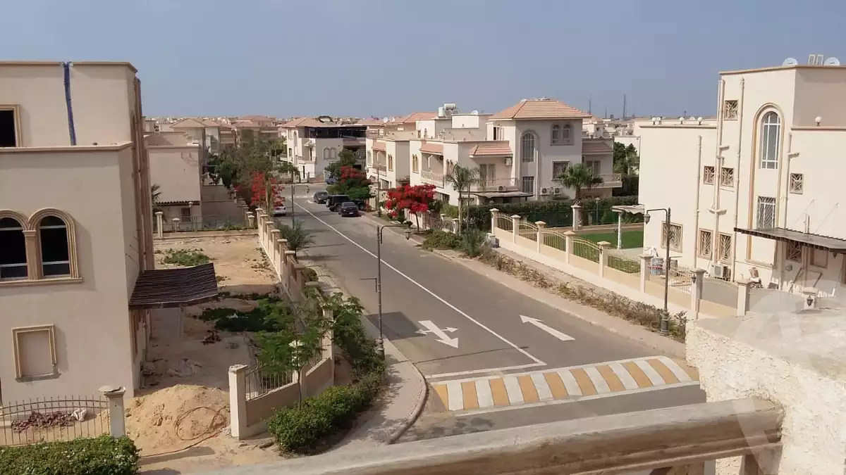 https://aqarmap.com.eg/ar/listing/3615054-for-sale-cairo-el-sheikh-zayed-city-compounds-greens