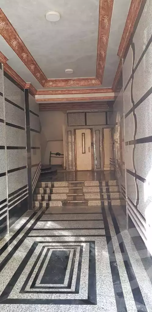 https://aqarmap.com.eg/ar/listing/3634769-for-sale-alexandria-mntq-fr-y-blskndry-el-kilo-21