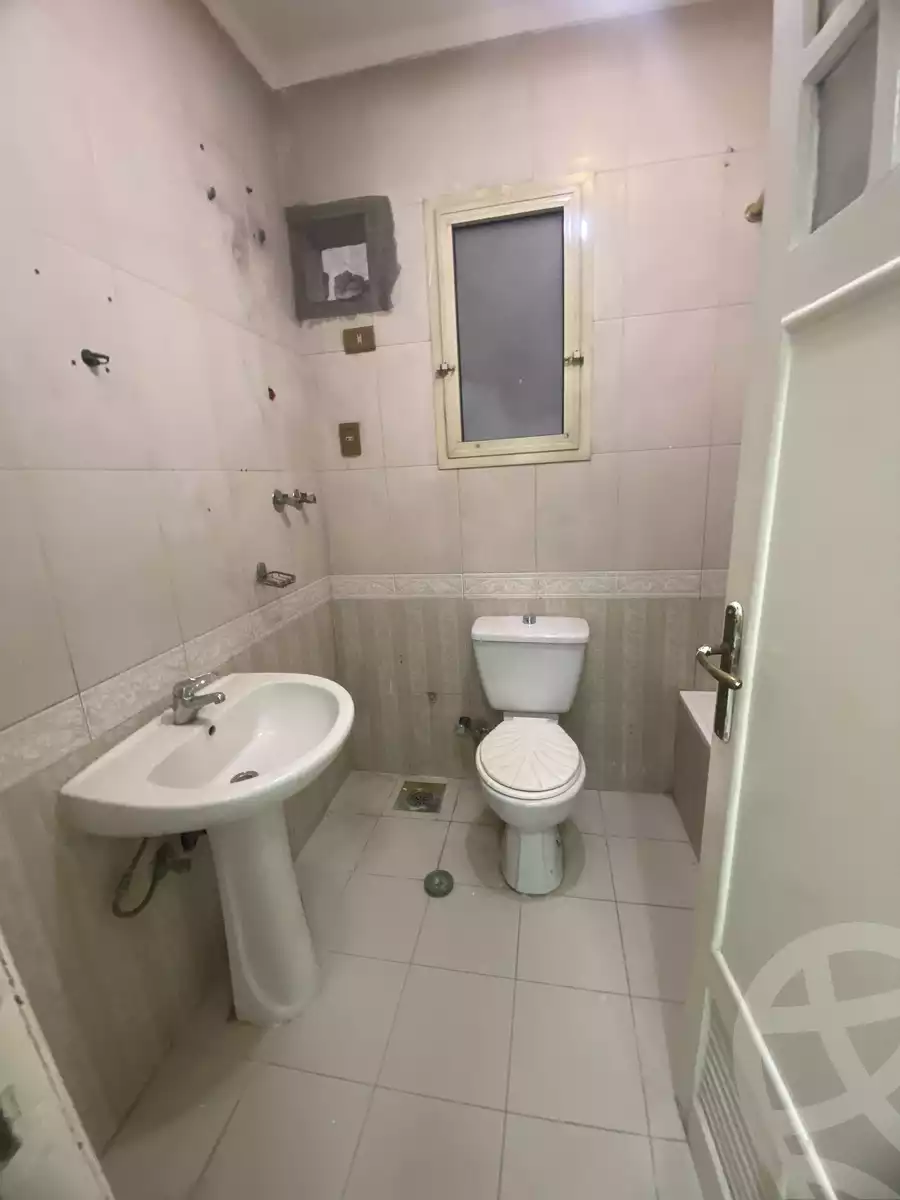 https://aqarmap.com.eg/ar/listing/3635895-for-sale-cairo-al-oubour-el-hay-el-awal
