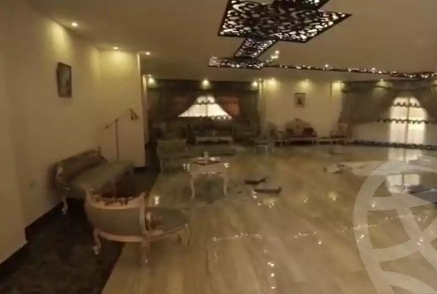 https://aqarmap.com.eg/ar/listing/3645590-for-sale-cairo-el-sheikh-zayed-city-compounds-in-sheikh-zayed-beverly-hills