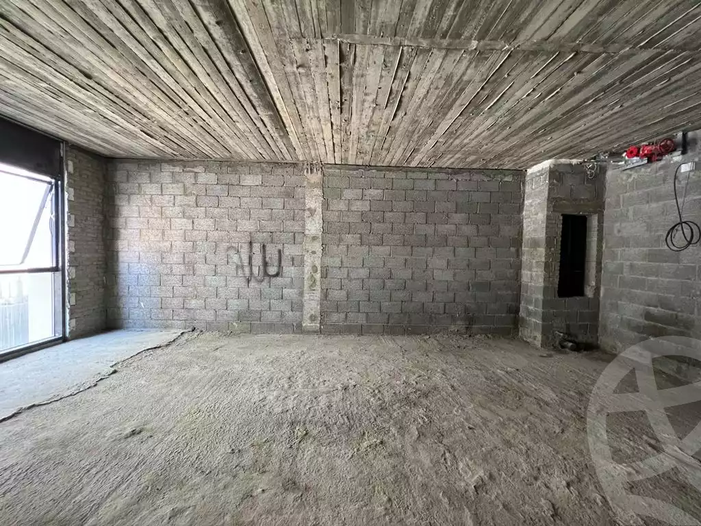 https://aqarmap.com.eg/en/listing/4024643-for-rent-cairo-new-cairo-compounds-hyde-park