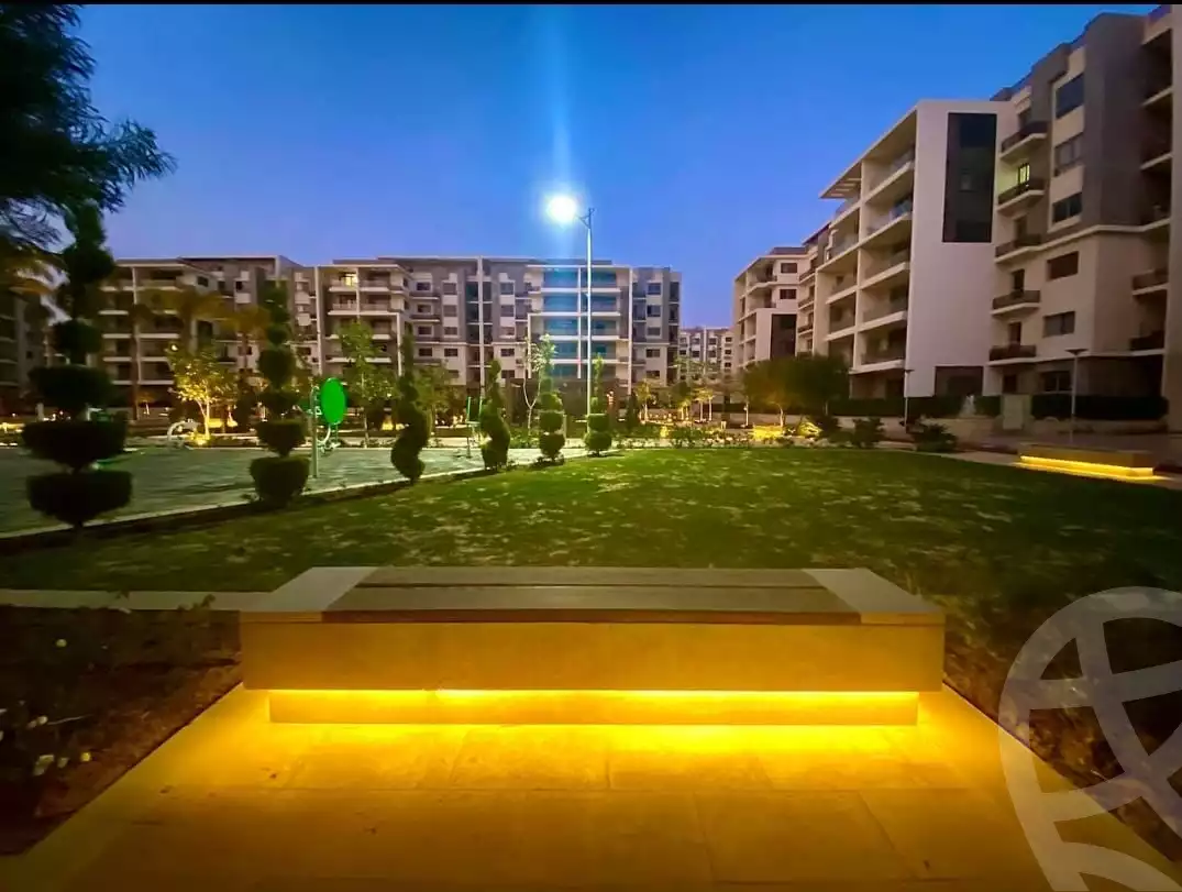 https://aqarmap.com.eg/ar/listing/4051108-for-sale-cairo-6th-of-october-hadaeq-october-kmbwnd-fy-hdyq-ktwbr-beta-greens-compound-beta-egypt