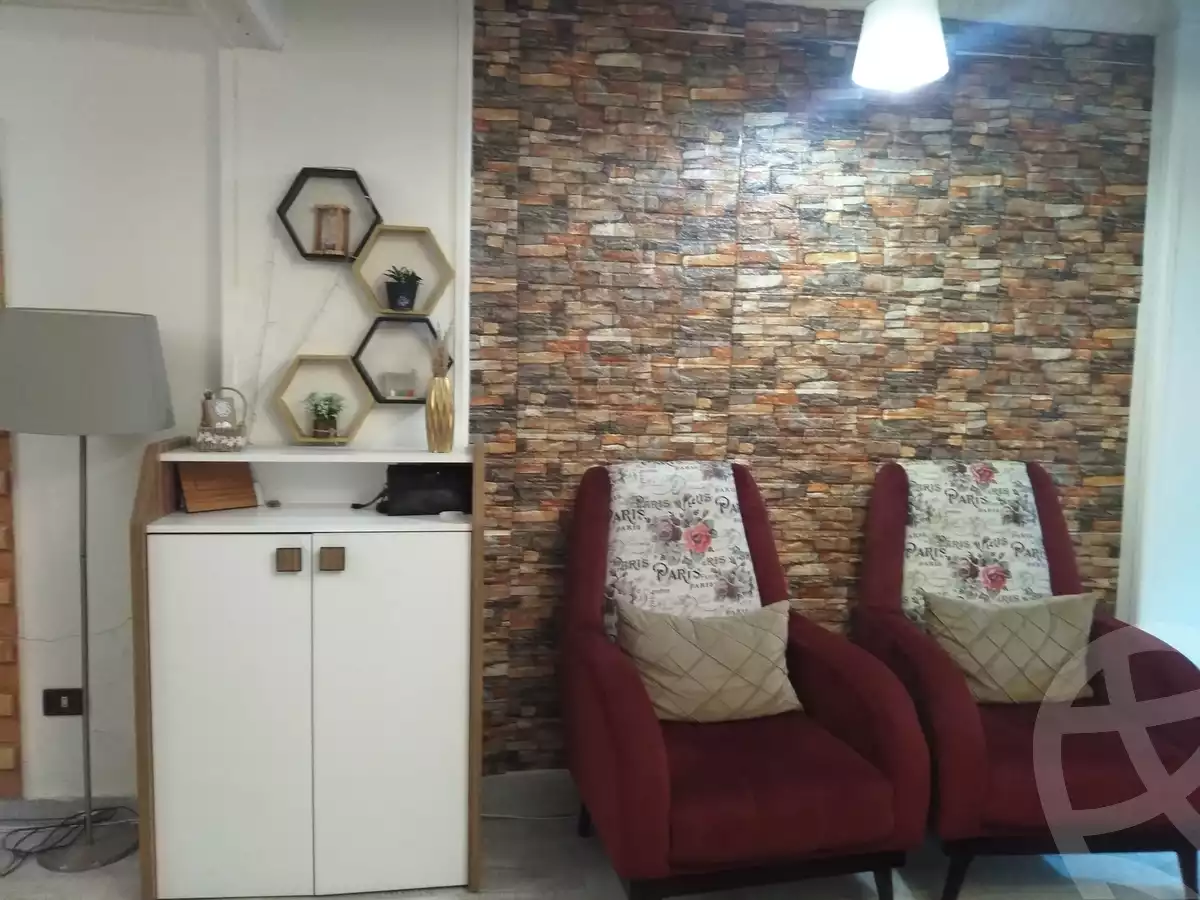 https://aqarmap.com.eg/ar/listing/3672521-for-sale-alexandria-krmwz