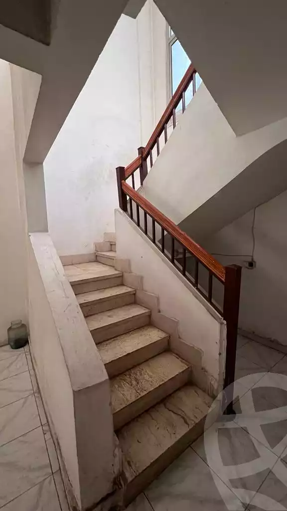 https://aqarmap.com.eg/ar/listing/3683296-for-rent-cairo-new-cairo-ltjm-lkhms-el-ahyaa-fifth-neighborhood-street-21