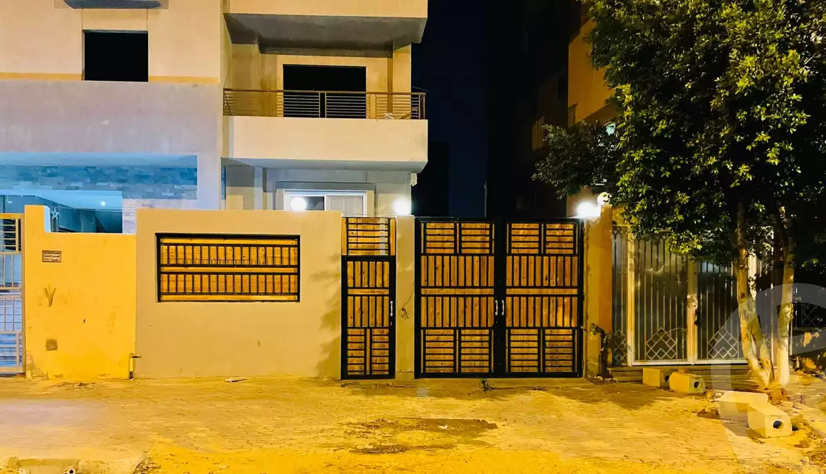 https://aqarmap.com.eg/ar/listing/3700733-for-sale-cairo-el-sheikh-zayed-city-el-hay-elsades-ashaer