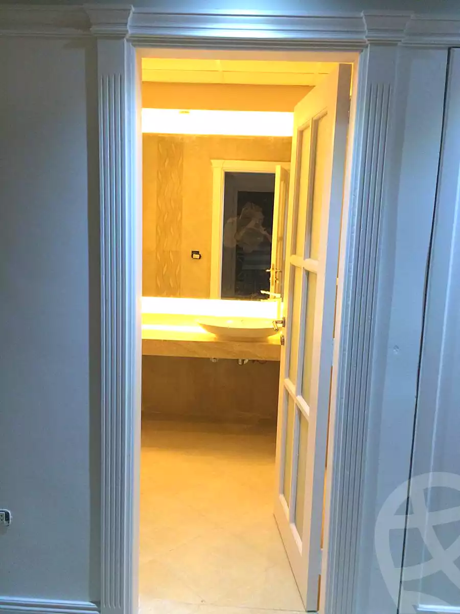 https://aqarmap.com.eg/ar/listing/3707358-for-sale-cairo-el-sheikh-zayed-city-compounds-greens