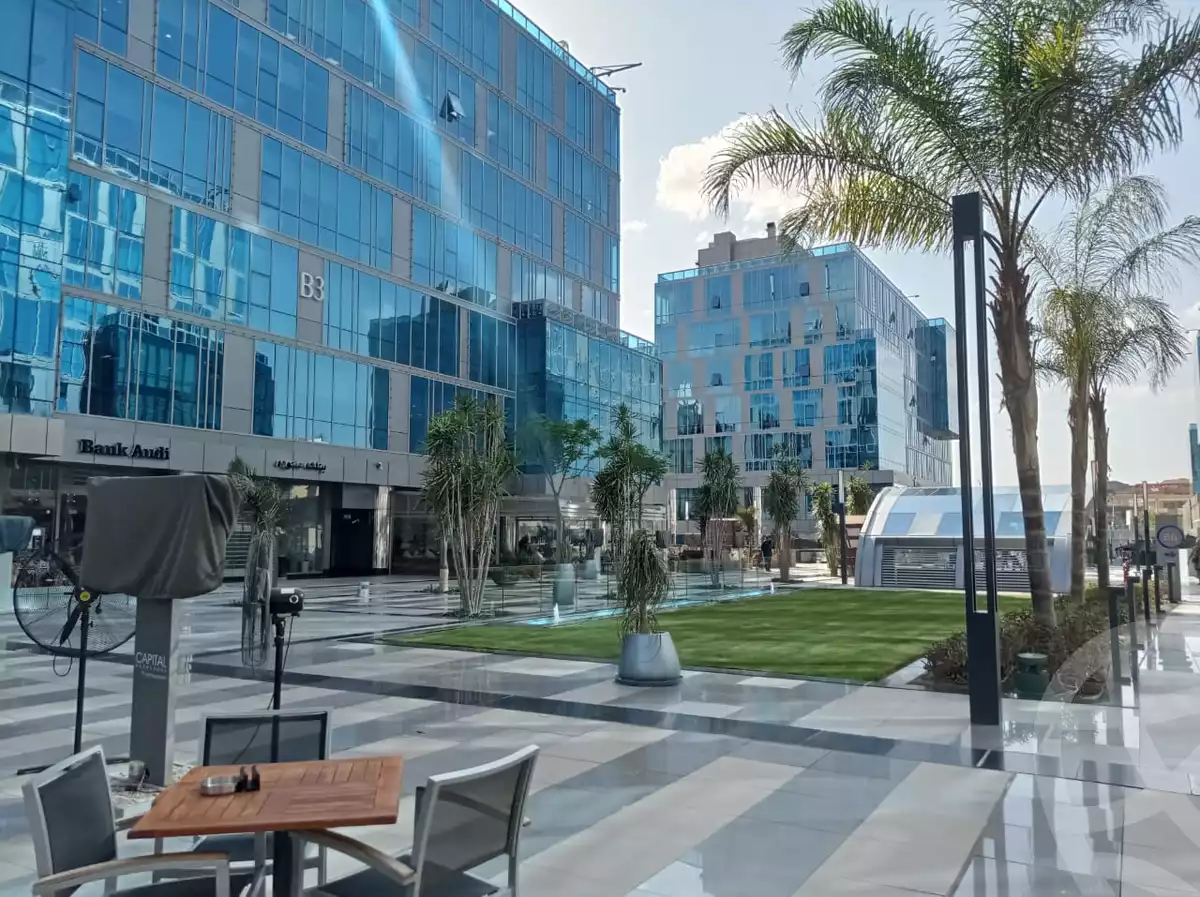 https://aqarmap.com.eg/ar/listing/4063652-for-sale-cairo-el-sheikh-zayed-city-compounds-in-sheikh-zayed-capital-business-park