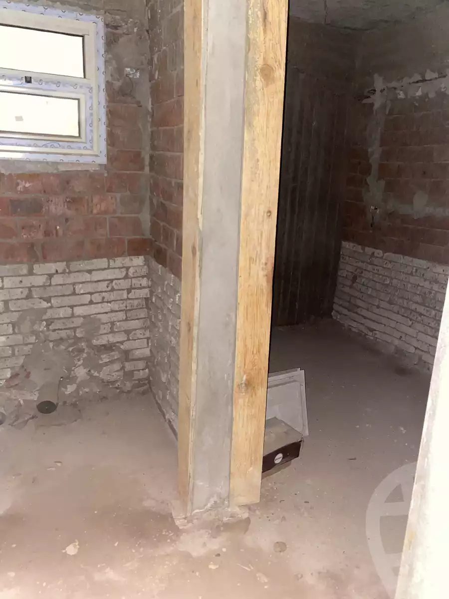 https://aqarmap.com.eg/en/listing/3721469-for-sale-cairo-al-oubour-tryq-msr-sm-yly-lshrwy-moon-city
