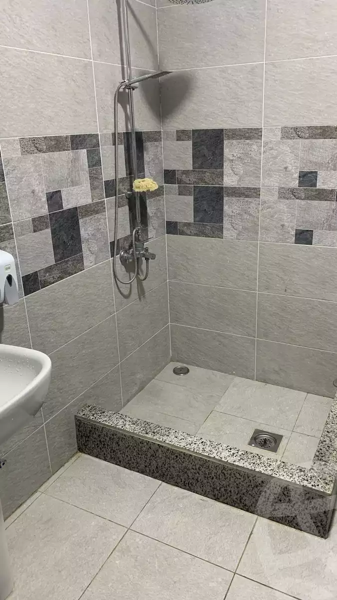 https://aqarmap.com.eg/ar/listing/4293000-for-sale-cairo-mokattam-manteqt-ganob-s
