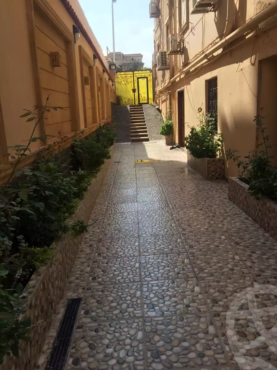 https://aqarmap.com.eg/en/listing/3731186-for-sale-cairo-new-cairo-ltjm-lkhms-90th-street-south-teseen-st