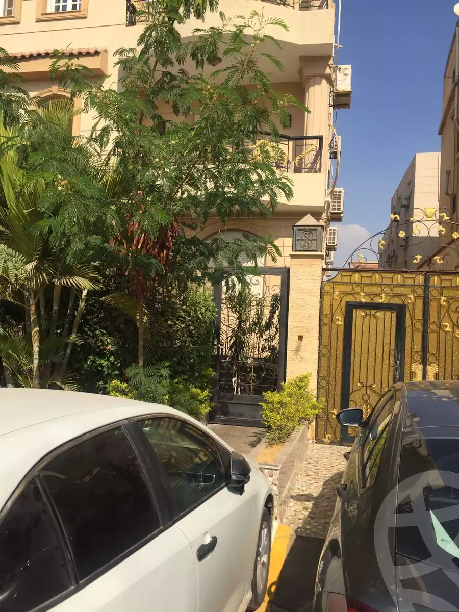 https://aqarmap.com.eg/en/listing/3731186-for-sale-cairo-new-cairo-ltjm-lkhms-90th-street-south-teseen-st