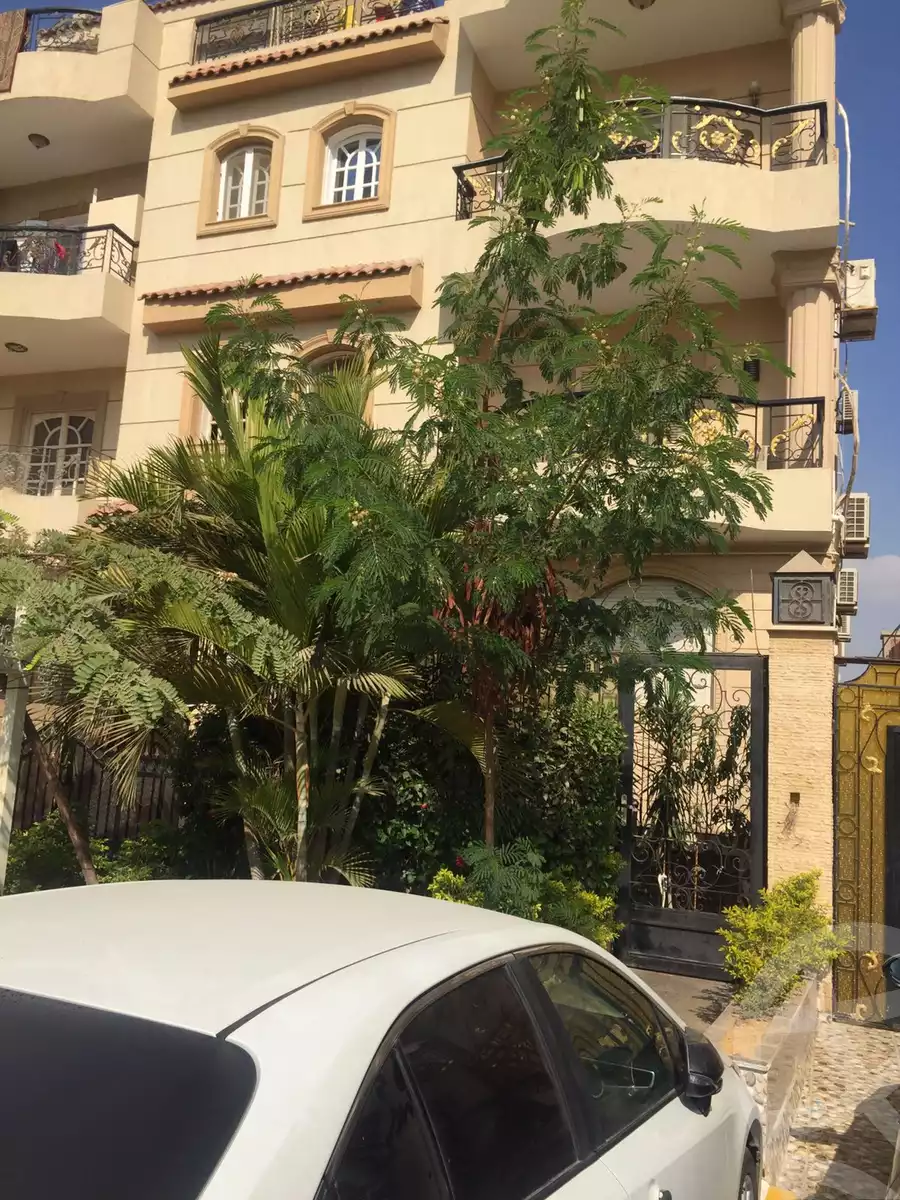 https://aqarmap.com.eg/en/listing/3731186-for-sale-cairo-new-cairo-ltjm-lkhms-90th-street-south-teseen-st