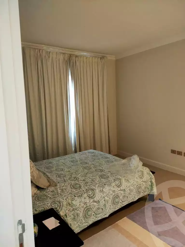 https://aqarmap.com.eg/ar/listing/3732088-for-sale-cairo-el-sheikh-zayed-city-compounds-greens