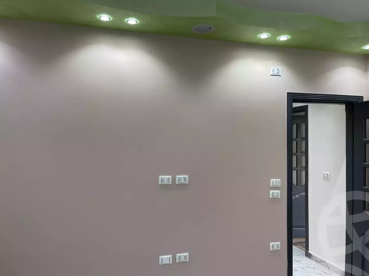 https://aqarmap.com.eg/ar/listing/4081555-for-sale-cairo-heliopolis-gesr-elsuez-el-khamseen-st.
