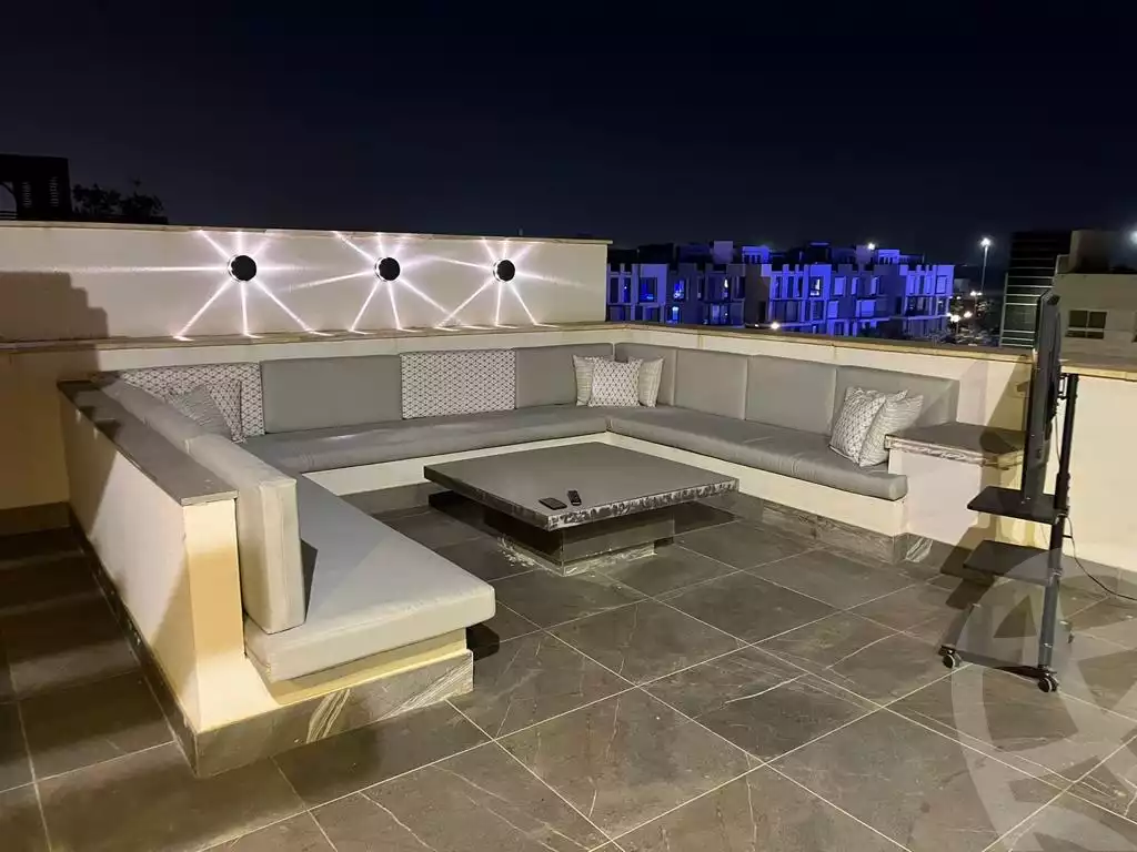 https://aqarmap.com.eg/ar/listing/3750676-for-rent-cairo-el-sheikh-zayed-city-compounds-kmbwnd-wyst-twn-swdyk