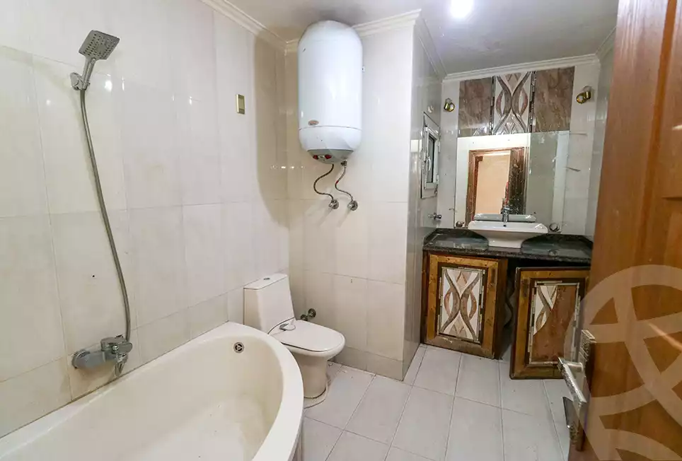 https://aqarmap.com.eg/en/listing/3755596-for-sale-alexandria-roshdy-syria-st