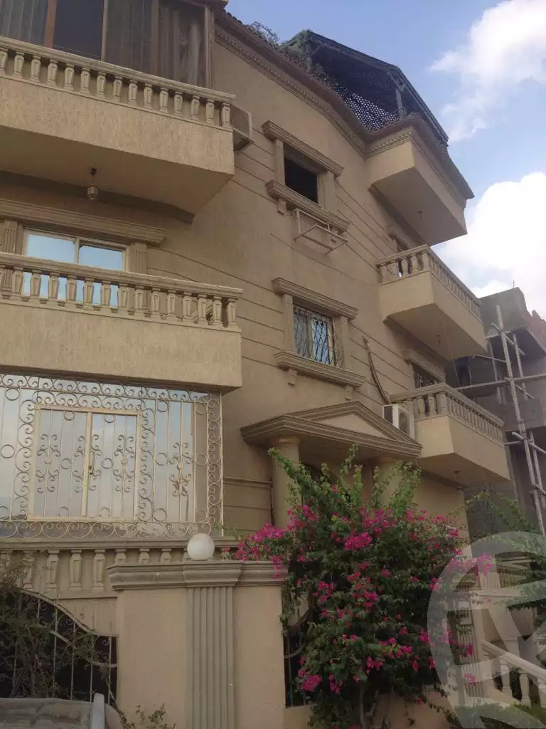 https://aqarmap.com.eg/ar/listing/3619397-for-sale-cairo-new-cairo-golden-square