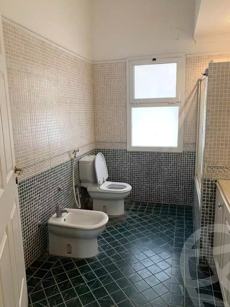 https://aqarmap.com.eg/en/listing/4244839-for-sale-alexandria-kafr-abdo-sant-giyn-st