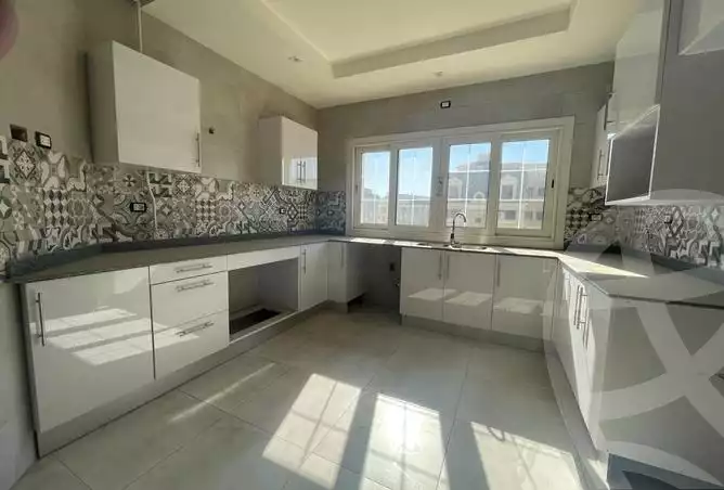https://aqarmap.com.eg/ar/listing/3773832-for-rent-cairo-new-cairo-compounds-mountain-view-hyde-park