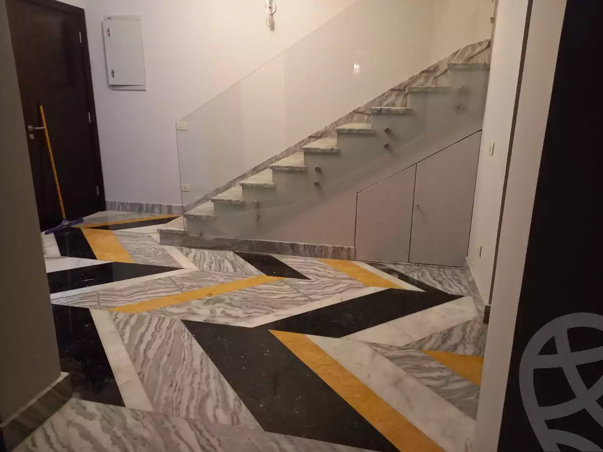 https://aqarmap.com.eg/en/listing/4107802-for-rent-cairo-el-sheikh-zayed-city-compounds-kmbwnd-wyst-twn-swdyk